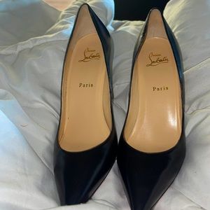 Authentic LouBoutin leather So Kate Pumps size 40